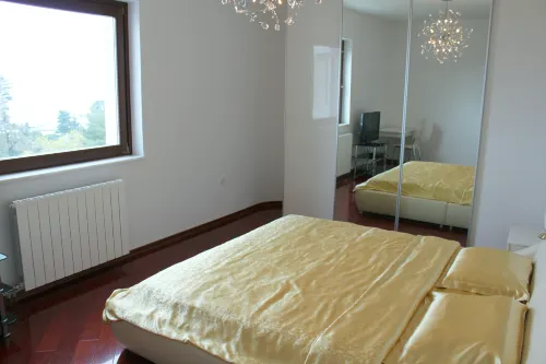 Luxury Apartment in Opatija for 8 People with Pool and Silk Bedding