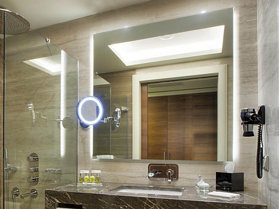 Dedeman Bostancı (Dedeman Bostanci Istanbul Hotel &amp; Convention Center)