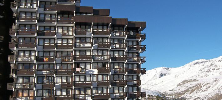 Home Club (Lavachet) Отели в г. Тинь