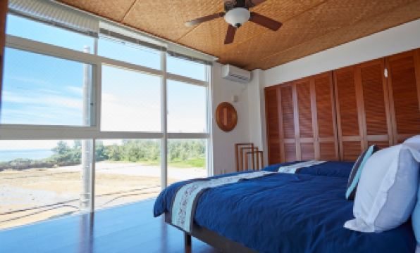 T&T Mof-Maeda Ocean Front House-