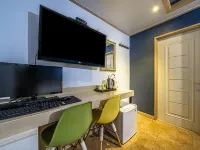 Goyang (Jugyo) New Hilton Hotel dekat Pom Bensin Munbong