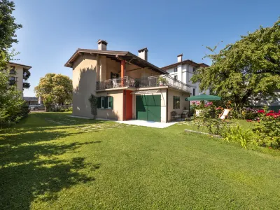 Casa Con le Rose Duomo di San Michele Arcangelo 주변 호텔