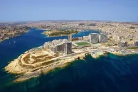 Contemporary, Luxury Apartment with Valletta and Harbour Views