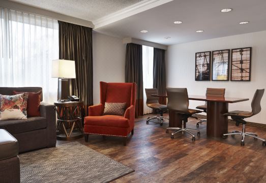 엠버시 스위트 바이 힐튼 워싱턴 DC