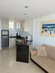 Lujoso apartamento en primera línea con acceso directo al mar