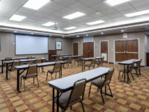 コンフォートスイーツ オリーブブランチ - メンフィス サウス オリーブ・ブランチのホテル