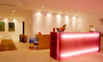 Kinetta Beach Resort and Spa