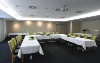 布里阿雷納飯店