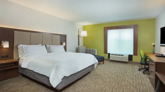 Holiday Inn Express & Suites Lebanon-Nashville Area