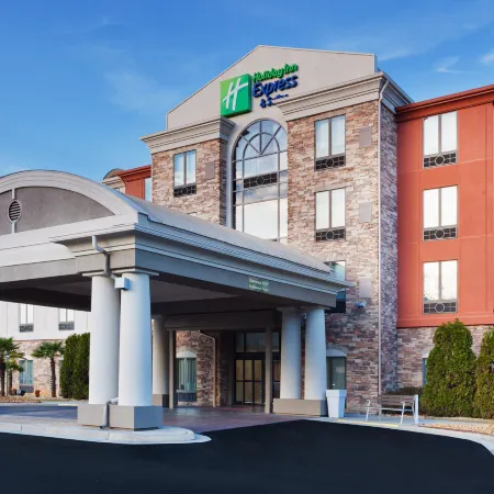 Holiday Inn Express & Suites ROME by IHG