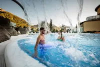 Engadiner Boutique-Hotel GuardaVal - Pools