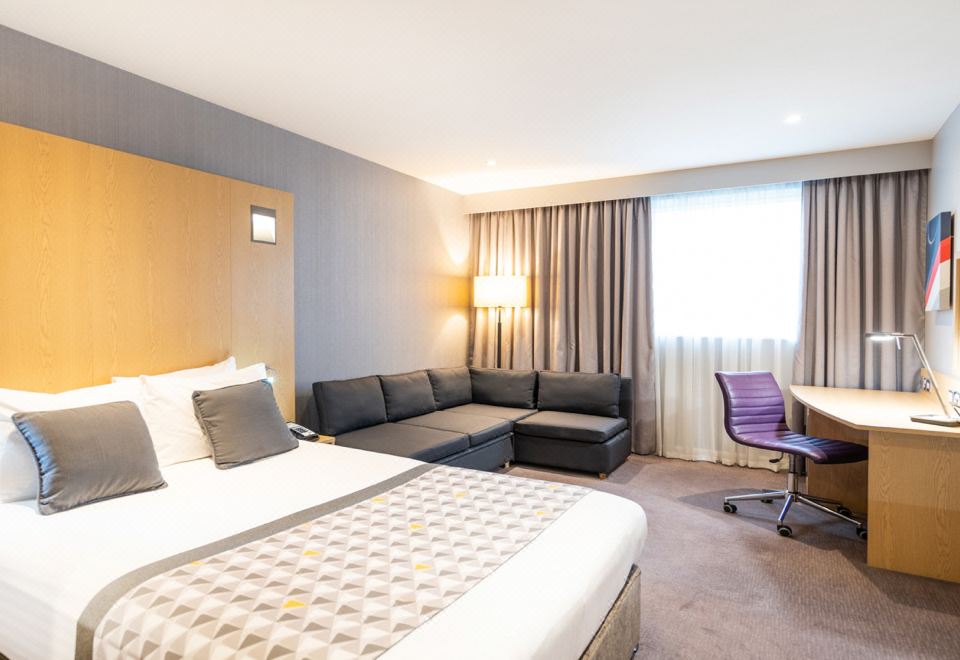 Holiday Inn London - Luton Airport 객실
