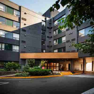 DoubleTree by Hilton St. John's Harbourview Hotel Exterior