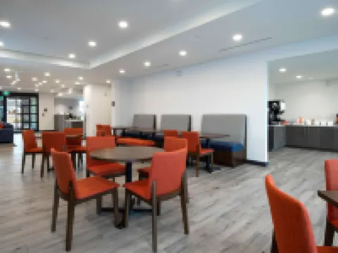 Comfort Inn & Suites Hotels in Carleton Place