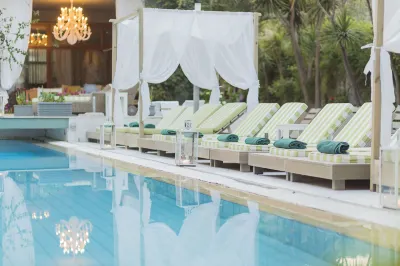 La Piscine Art Hotel, Philian Hotels and Resorts Các khách sạn gần Agistros Beach