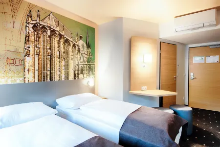 B&B HOTEL Aachen-City