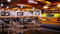 Heritage Inn Hotel & Convention Centre - Saskatoon - bar