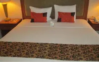 Grand Elty Singgasana Hotel Hotel di Timbau