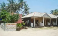 Pondok Nuansa Hotel a Ciracap