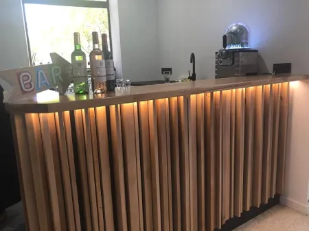 Hotel de Bordeaux Отели рядом с достопримечательностью «Монастырь якобинцев в Тулузе»