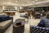 Redondo Beach Hotel, Tapestry Collection by Hilton - breakfast