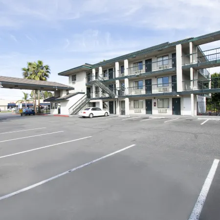 Morada Inn