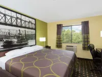Super 8 by Wyndham Marietta Hotels in Marietta