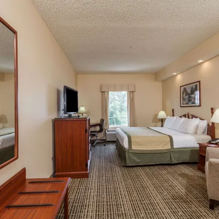 Baymont by Wyndham Columbia Maury