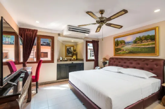 The Ambiance Hotel Отели рядом с достопримечательностью «Пешеходная улица Паттайя»