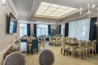 Sunny Castle Hotel - All Inclusive and Free Parking - Breakfast