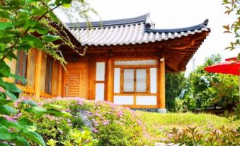 Suncheon House Pension Pear Breakfast