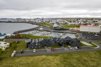 Hotel Berg by Keflavik Airport Hotéis em Gardur