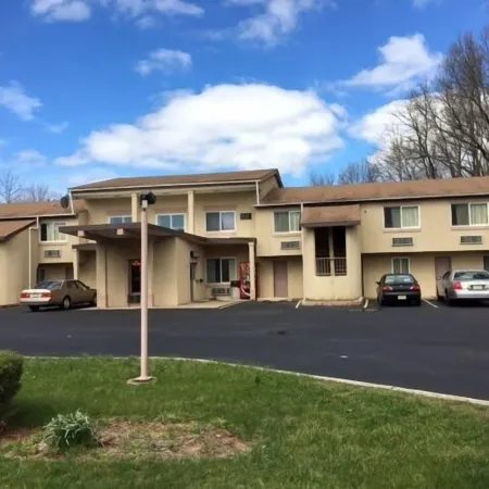 Colonade Motel