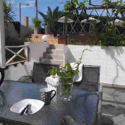Kapahi Seaview Hotel Apartments Others