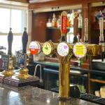 Kings Arms Hotel - bar
