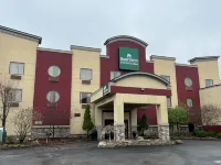 HomeTowne Studios & Suites Washington