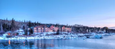 Cove Point Lodge