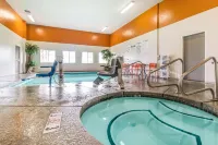 Comfort Inn Humboldt Bay - Hot Tub