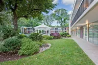 Quality Inn Wayne - Fairfield Area Hotels in Totowa