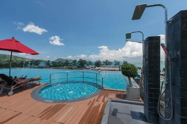 รูปภาพของPatong Beachfront Studio 2 Mins Walk to Whitebeach