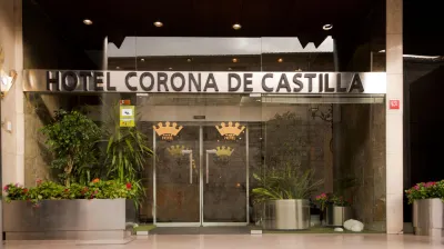 Hotel Corona de Castilla Burgos فنادق في Villagonzalo-Pedernales