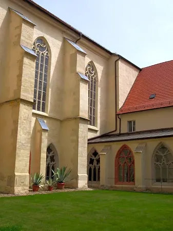 Hotel Weisse Elster Отели в г. Тойхерн