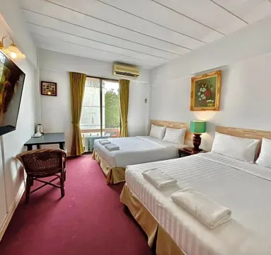 ห้องดีลักซ์ 4 ที่นอน