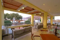Almiriki Chios Rooms & Apartments - breakfast