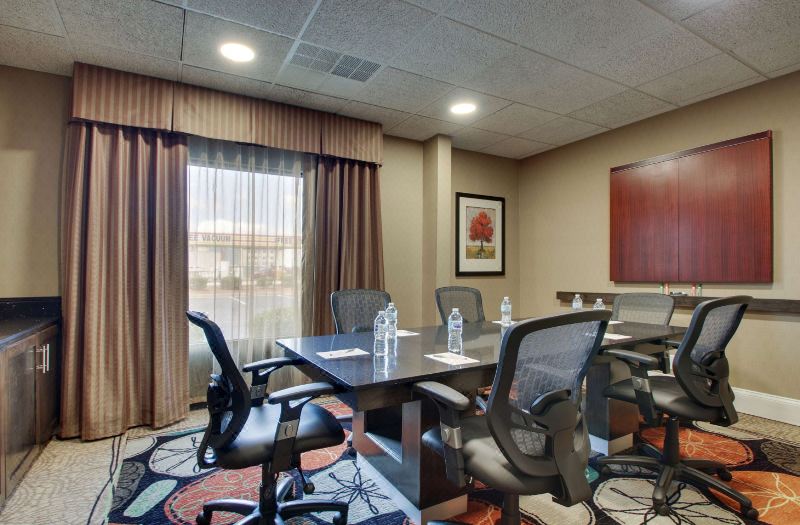 Hampton Inn Warner Robins photo 5