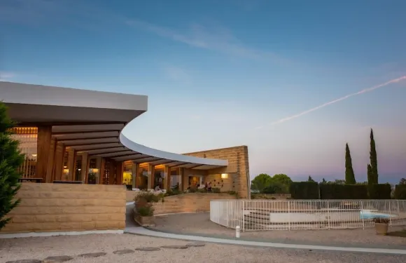 雷斯卡巴內斯酒店