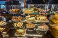 Continental Hotel - breakfast