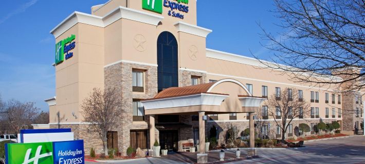 Holiday Inn Express & Suites ARLINGTON (I-20-PARKS MALL) by IHG アーリントンのホテル