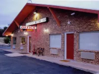 Hillcrest Inn & Suites Ozona