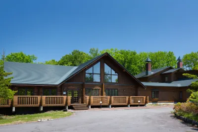 그랜빌리지 오누마 Lake Ōnuma East Camping Ground. 주변 호텔